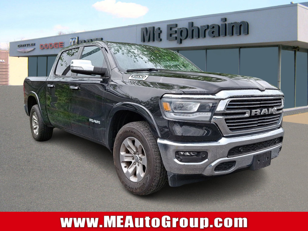 Used 2022 RAM 1500 Laramie AWD/4WD image 1