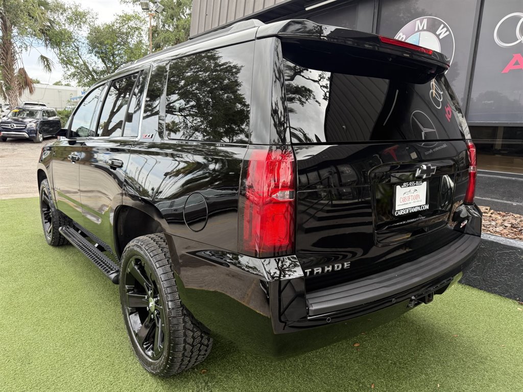 Used 2017 Chevrolet Tahoe LT w/ Luxury Package AWD/4WD image 4