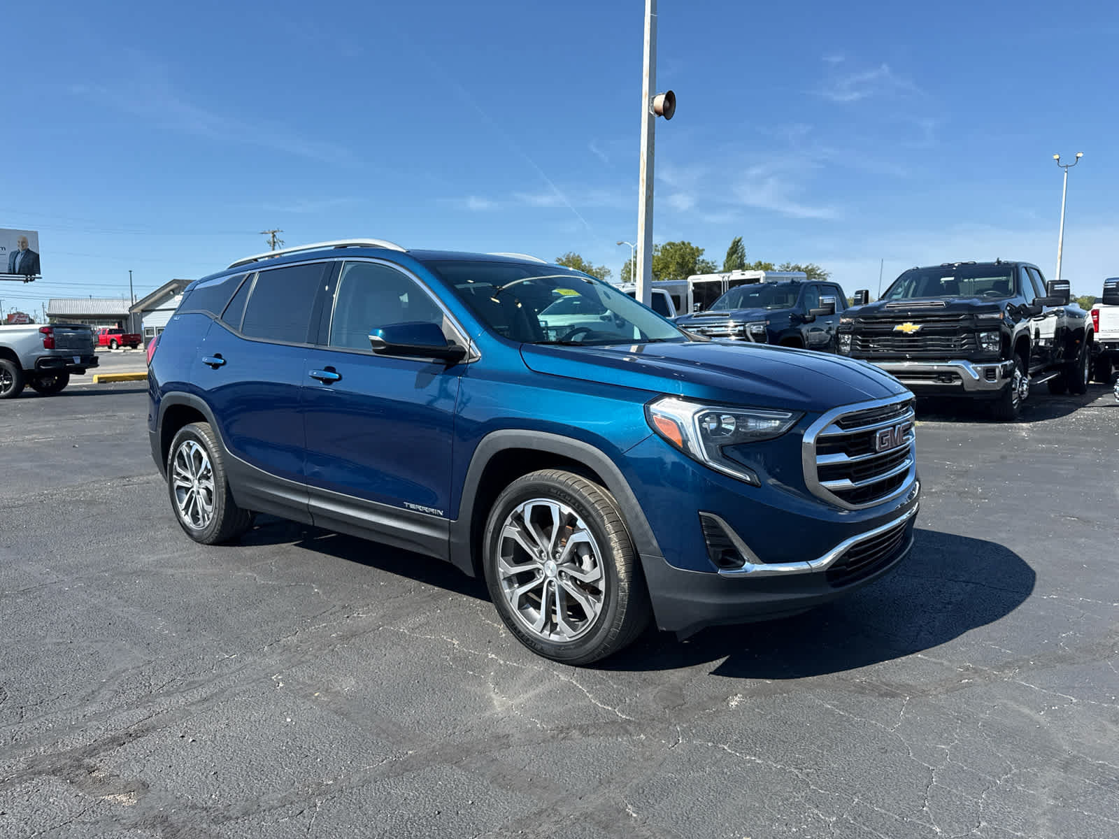 Certified 2021 GMC Terrain SLT w/ Infotainment Package II AWD/4WD image 7