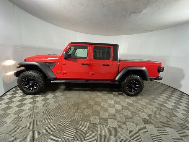 Used 2022 Jeep Gladiator Mojave w/ Cold Weather Group image 3