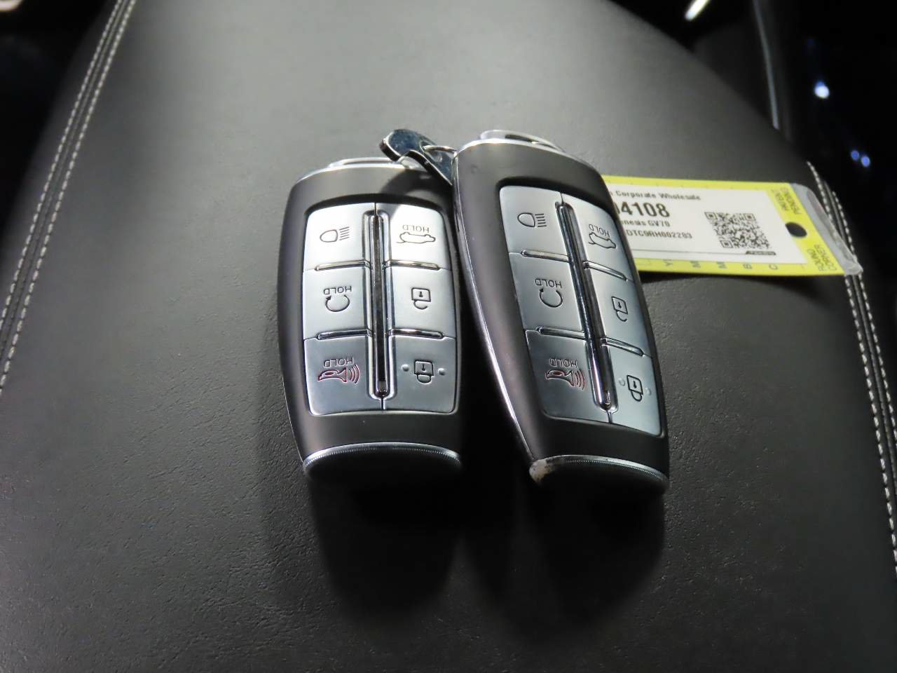Used 2024 Genesis GV70 3.5T Sport AWD/4WD image 18