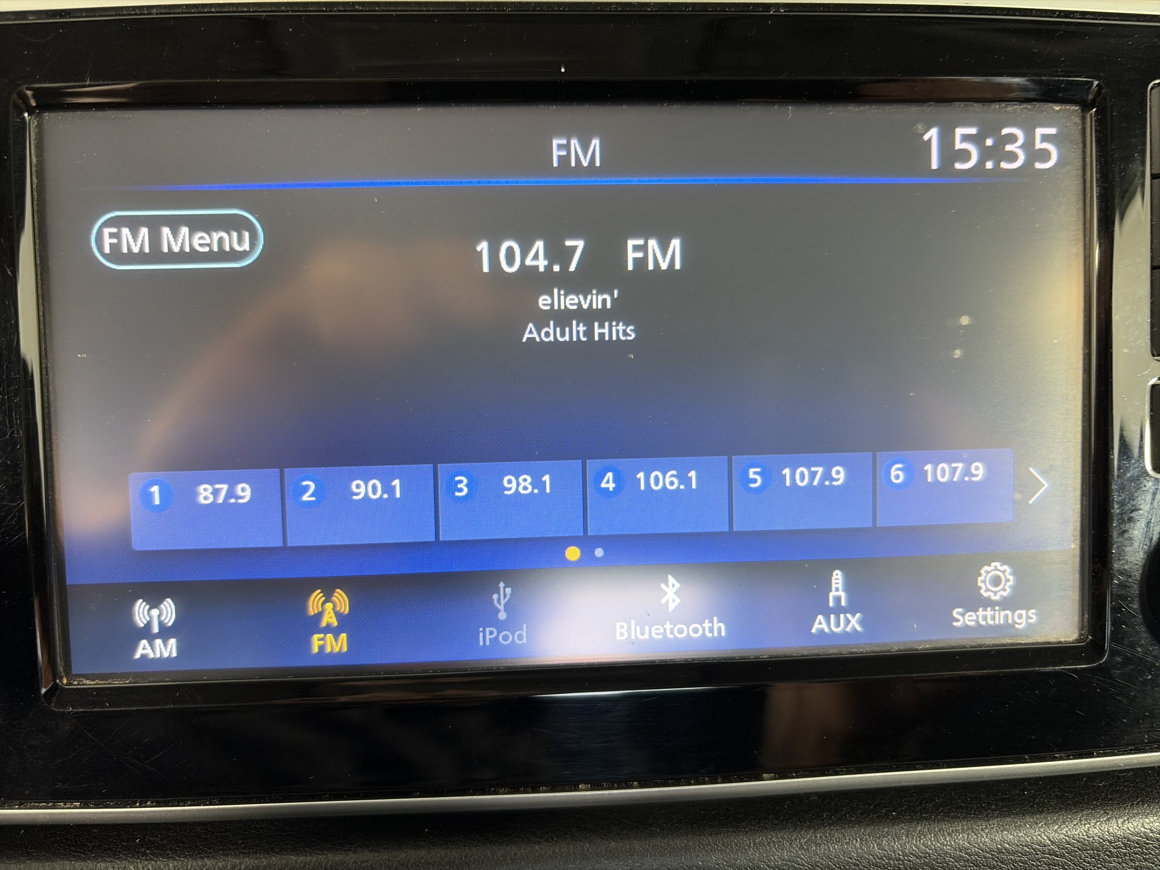 Used 2020 Nissan Versa S FWD image 18