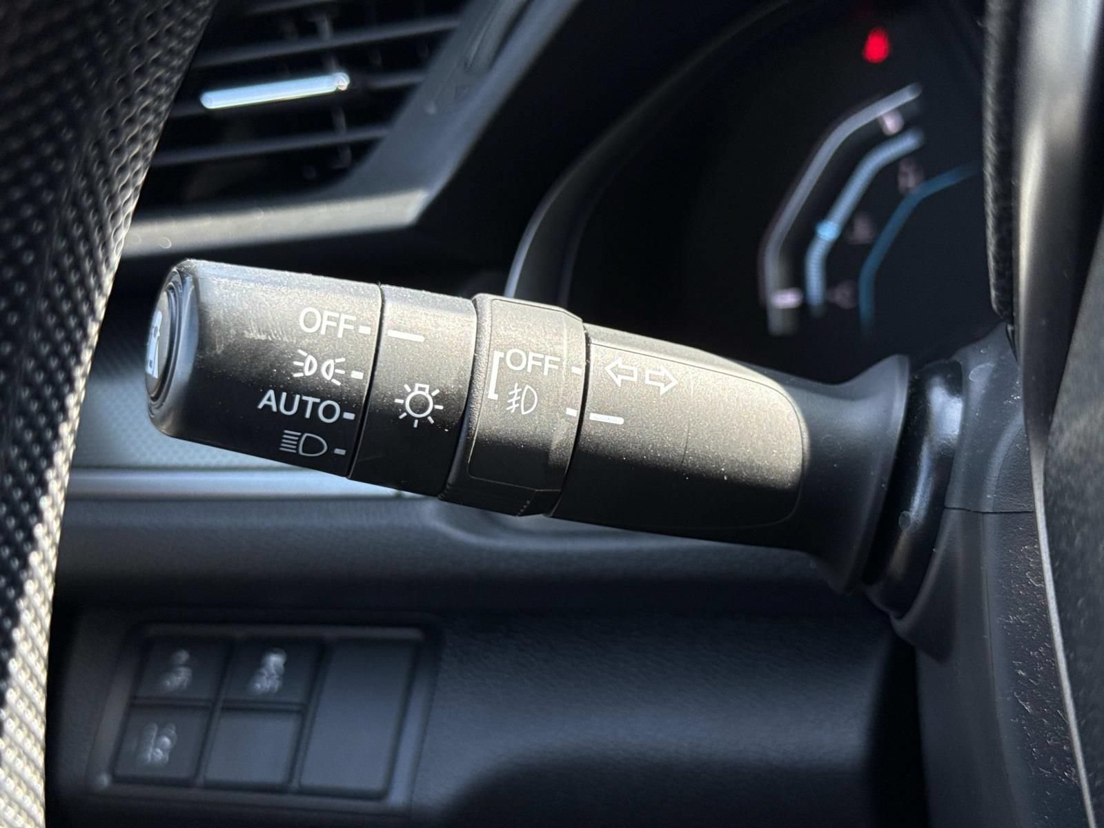 Used 2019 Honda Civic EX image 16
