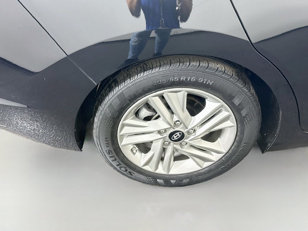 Used 2019 Hyundai Elantra Value Edition FWD image 32