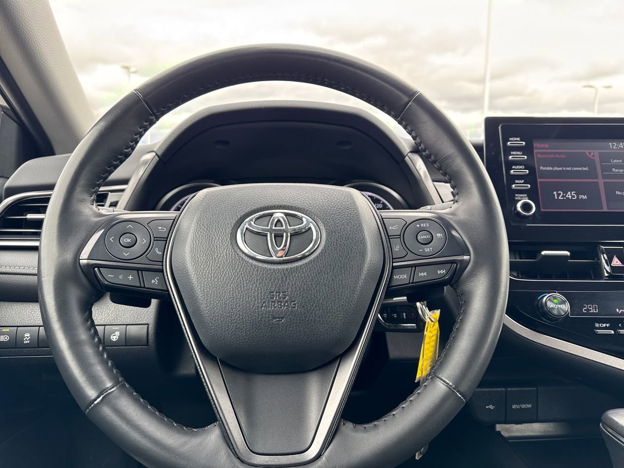 Used 2024 Toyota Camry SE image 16