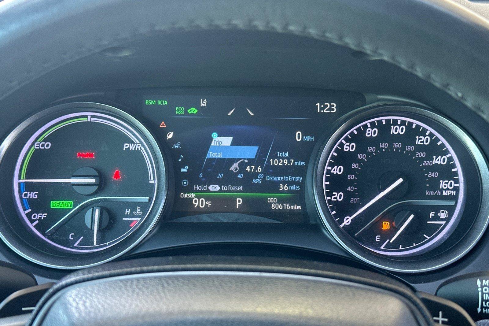Used 2022 Toyota Camry XSE FWD image 22
