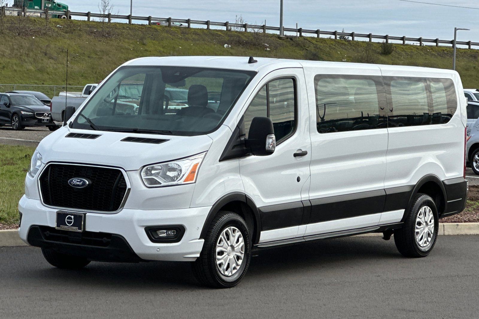 Used 2021 Ford Transit 350 XLT image 7