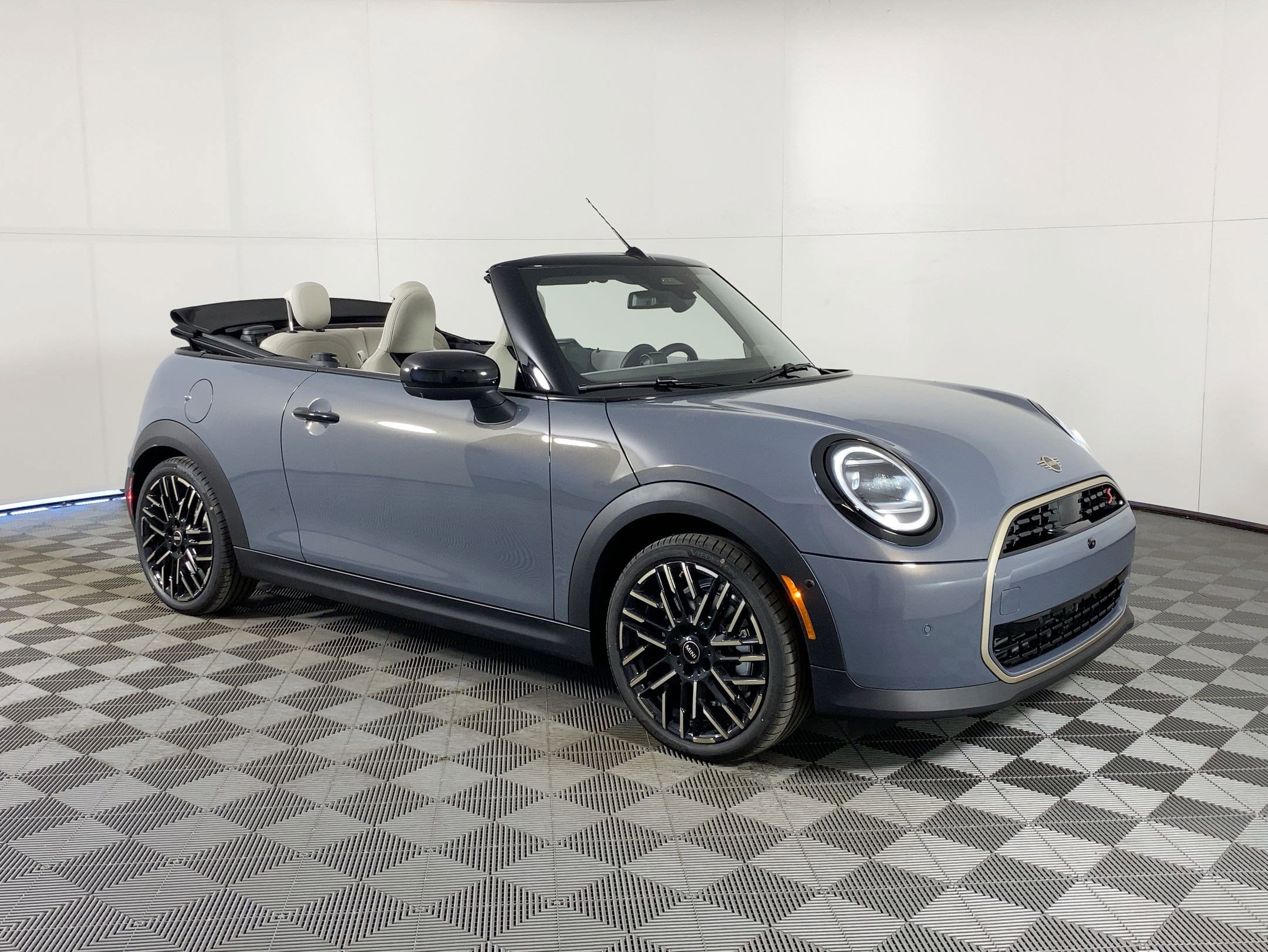 New 2026 MINI Cooper S image 5