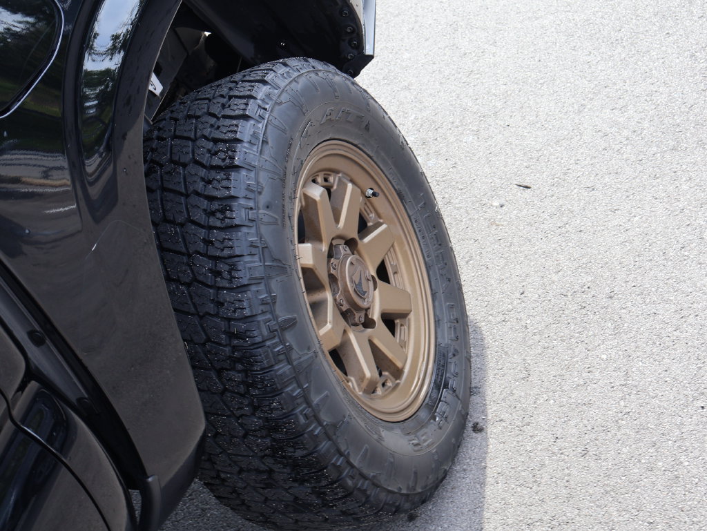 Used 2023 Toyota Tacoma SR AWD/4WD image 29