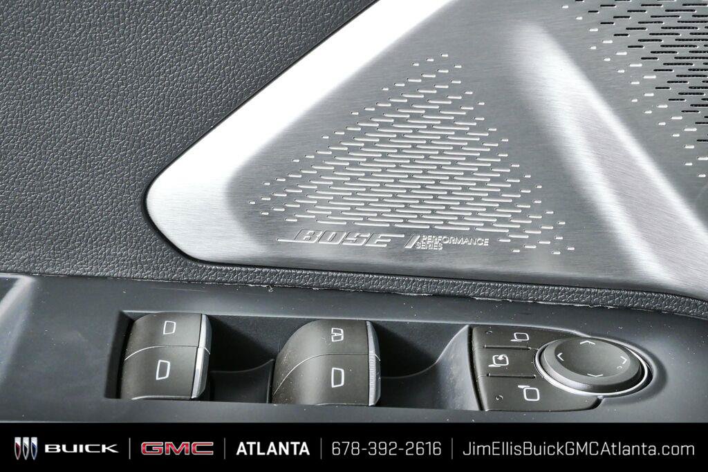 New 2027 GMC Acadia Denali Ultimate FWD image 8