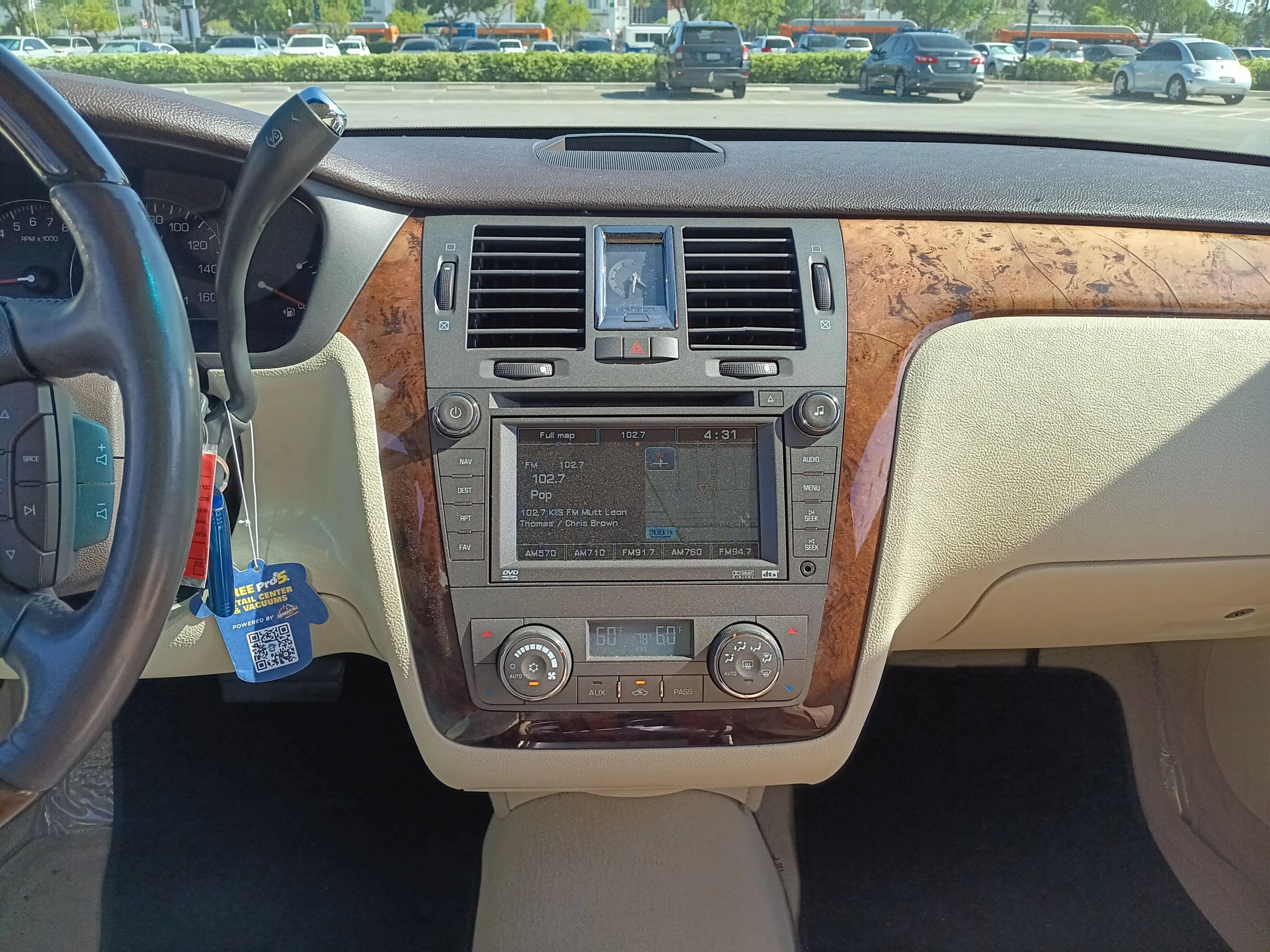 Used 2008 Cadillac DTS FWD image 16