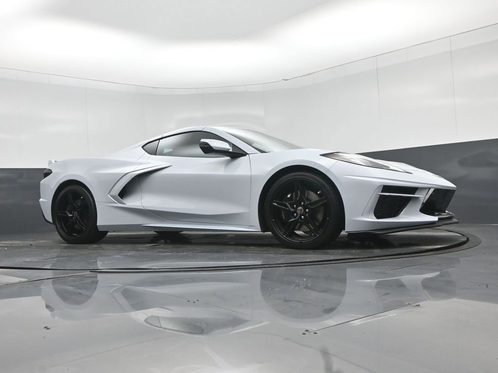 Used 2021 Chevrolet Corvette Stingray Preferred Cpe w/ Z51 Performance Package image 46