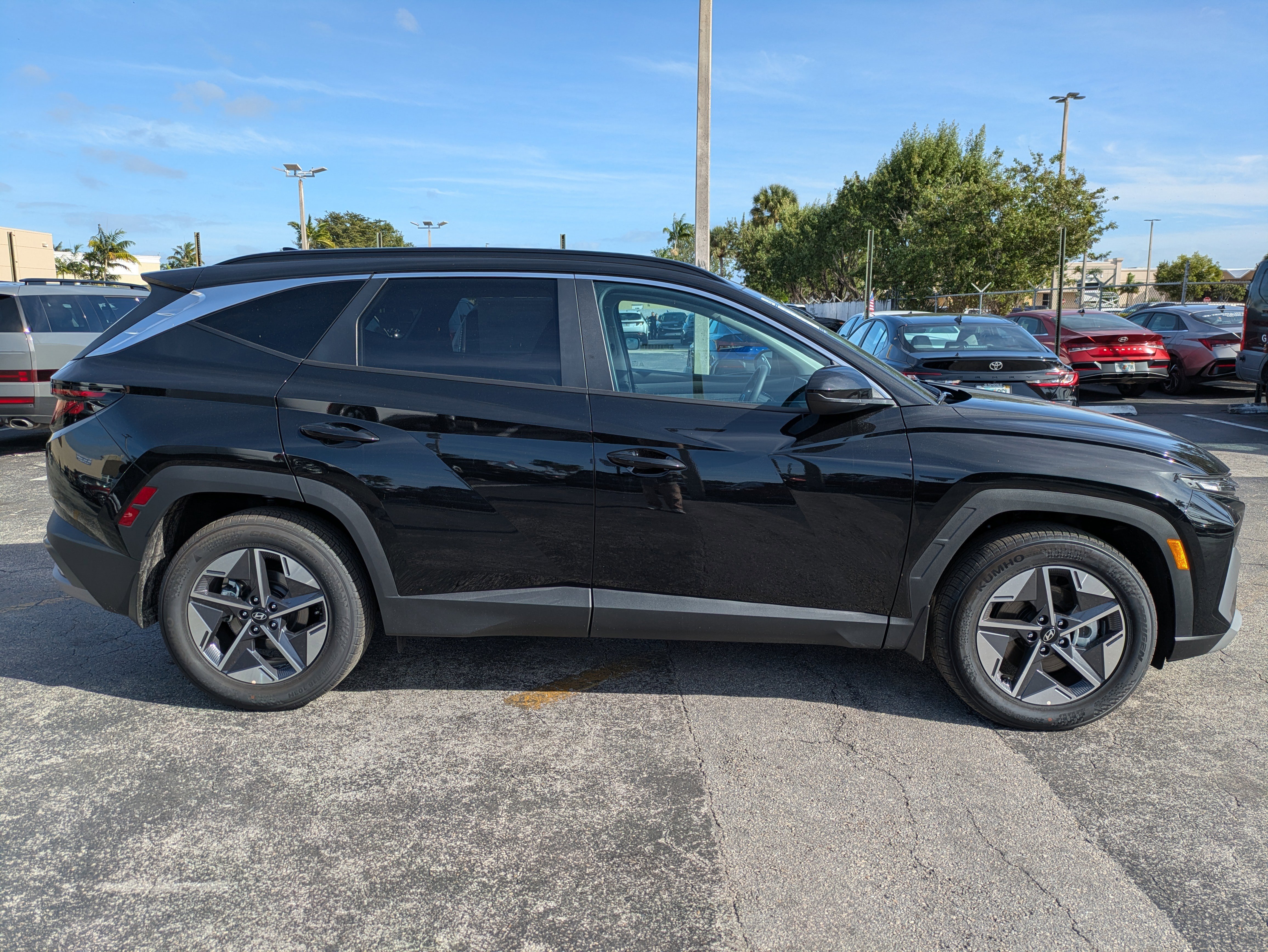 New 2026 Hyundai Tucson SEL image 3