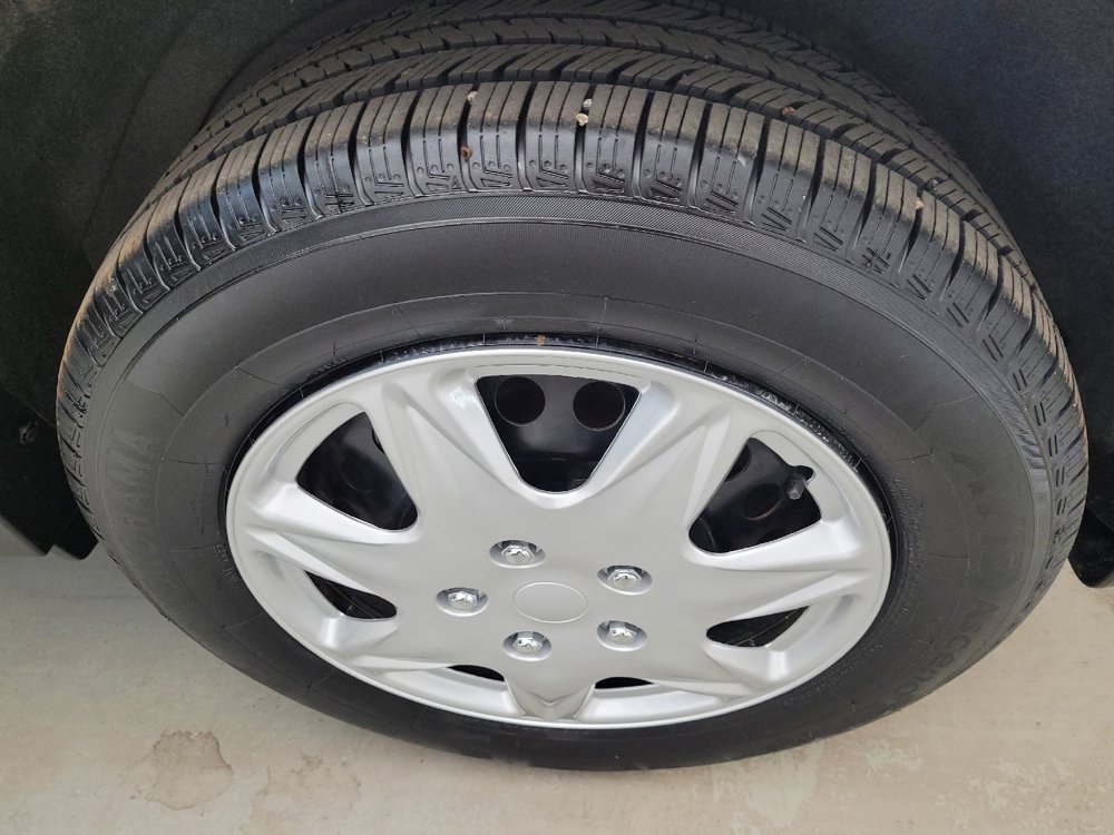 Used 2017 Nissan Rogue S AWD/4WD image 31