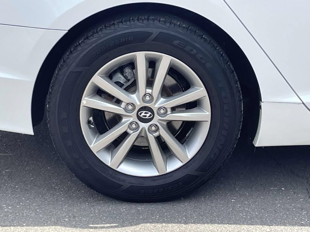 Used 2017 Hyundai Sonata SE FWD image 7