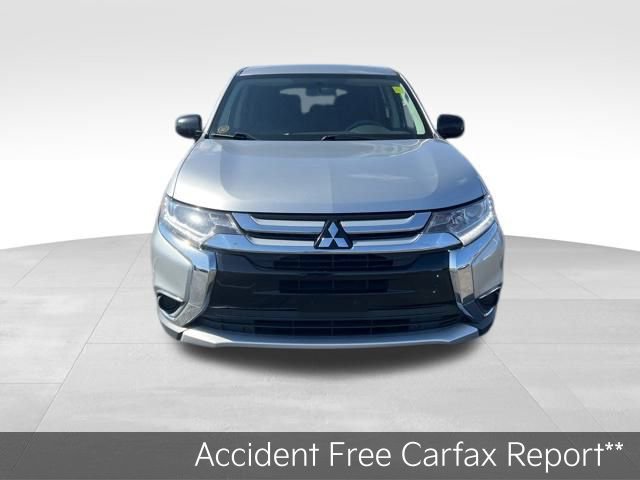 Used 2018 Mitsubishi Outlander AWD image 2