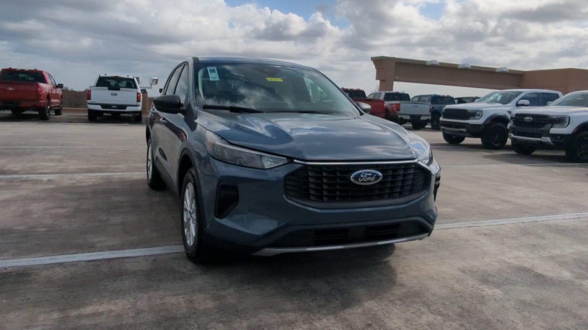 New 2026 Ford Escape Active w/ Tech Pack #1 FWD image 2