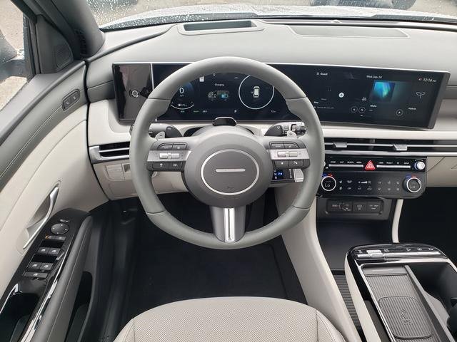 New 2025 Hyundai Tucson Limited image 10