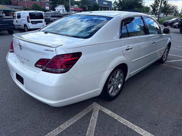 Used 2009 Toyota Avalon Limited image 4