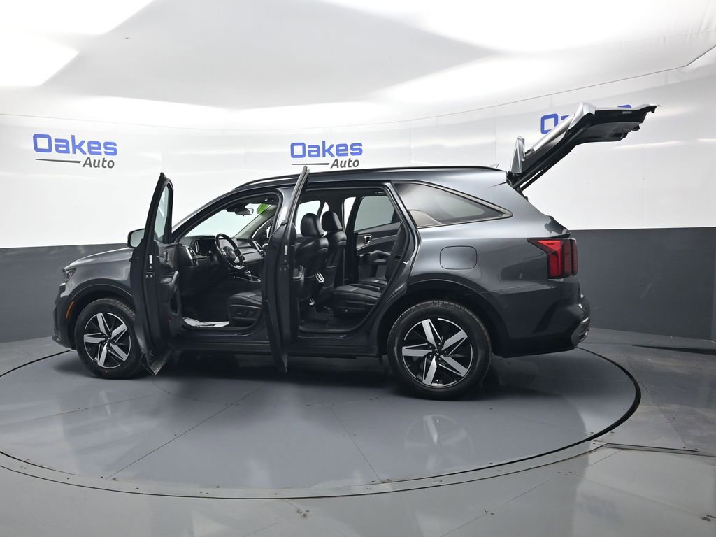 Certified 2021 Kia Sorento EX w/ Panoramic Sunroof Package FWD image 59