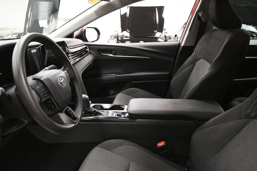 Used 2026 Toyota Camry LE FWD image 19