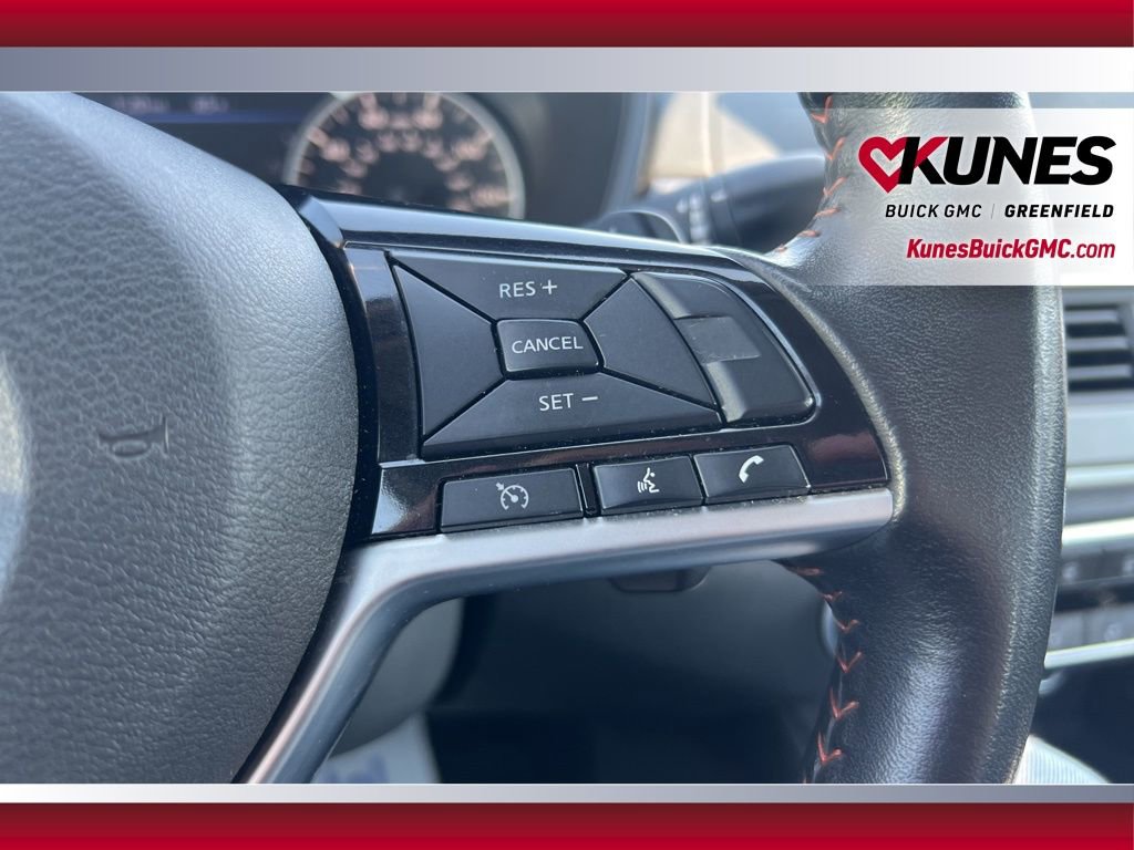 Used 2024 Nissan Altima 2.5 SR FWD image 15