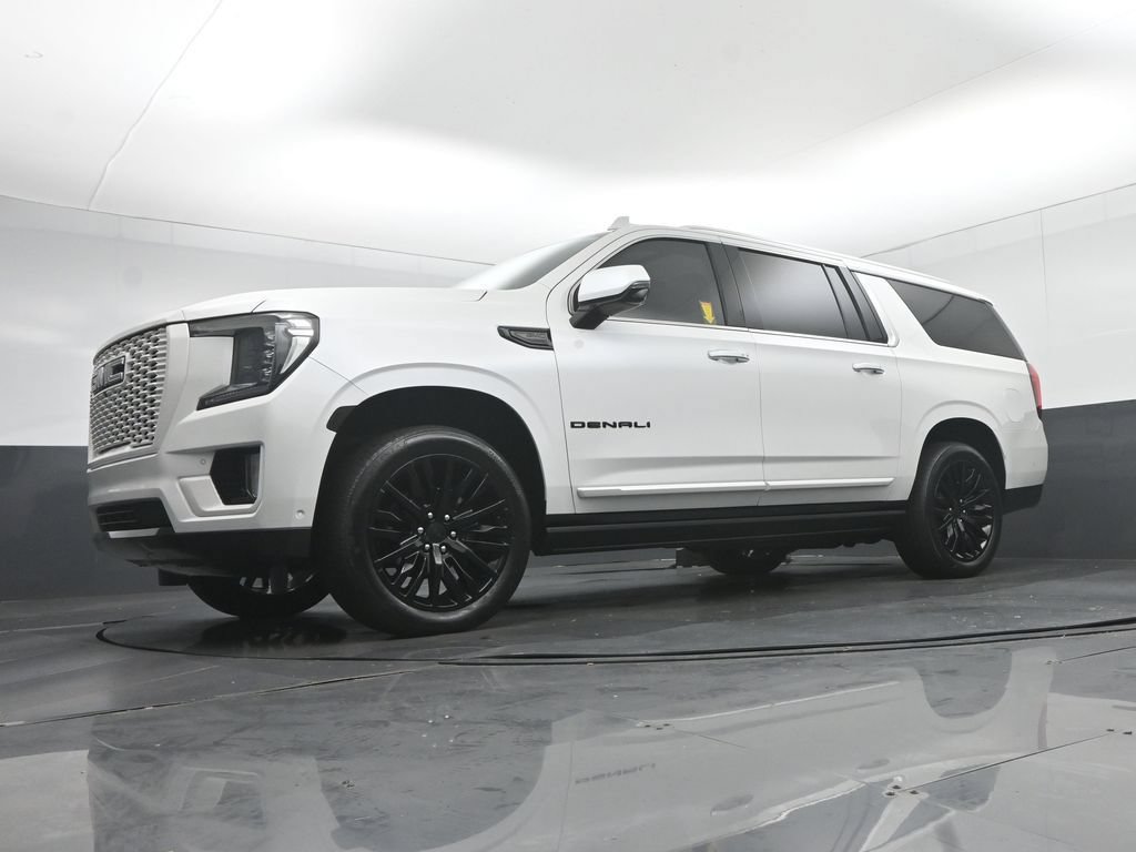 Used 2023 GMC Yukon XL Denali w/ Denali Reserve Package AWD/4WD image 77