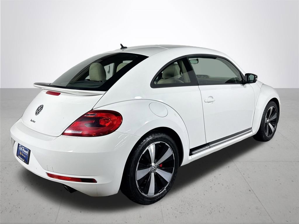 Used 2013 Volkswagen Beetle 2.0T image 6
