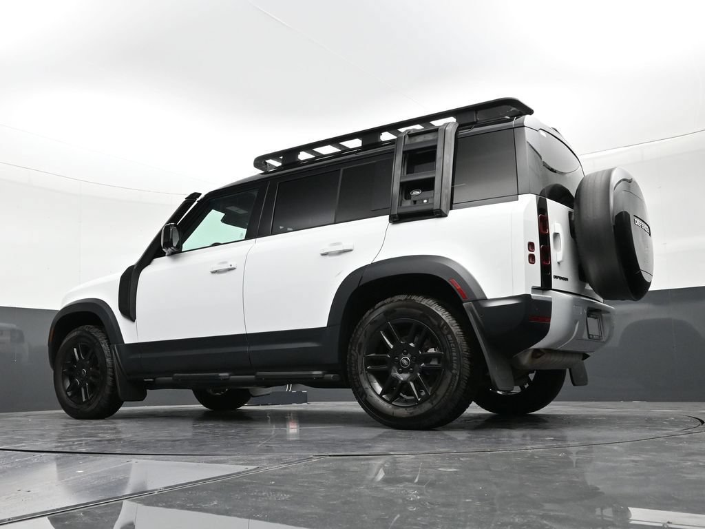 Used 2023 Land Rover Defender 110 S AWD/4WD image 20