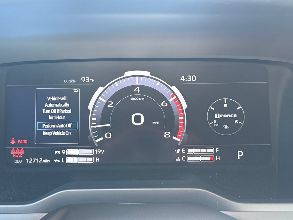 Used 2025 Toyota Tundra Limited AWD/4WD image 21