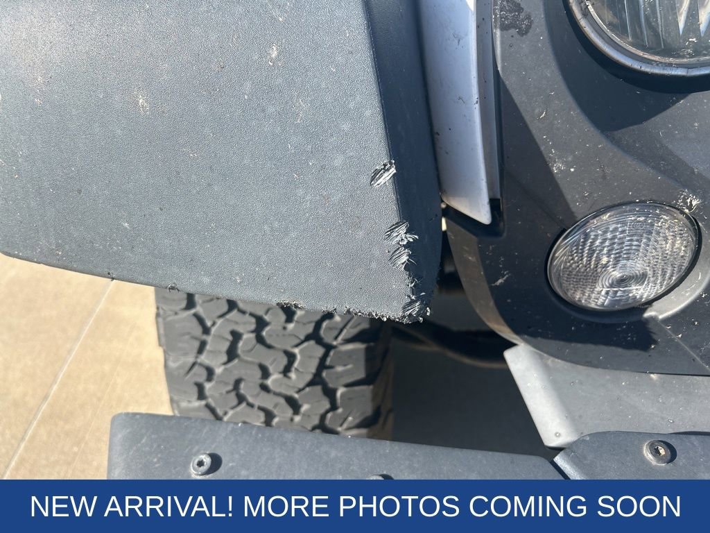 Used 2016 Jeep Wrangler Unlimited Rubicon image 4