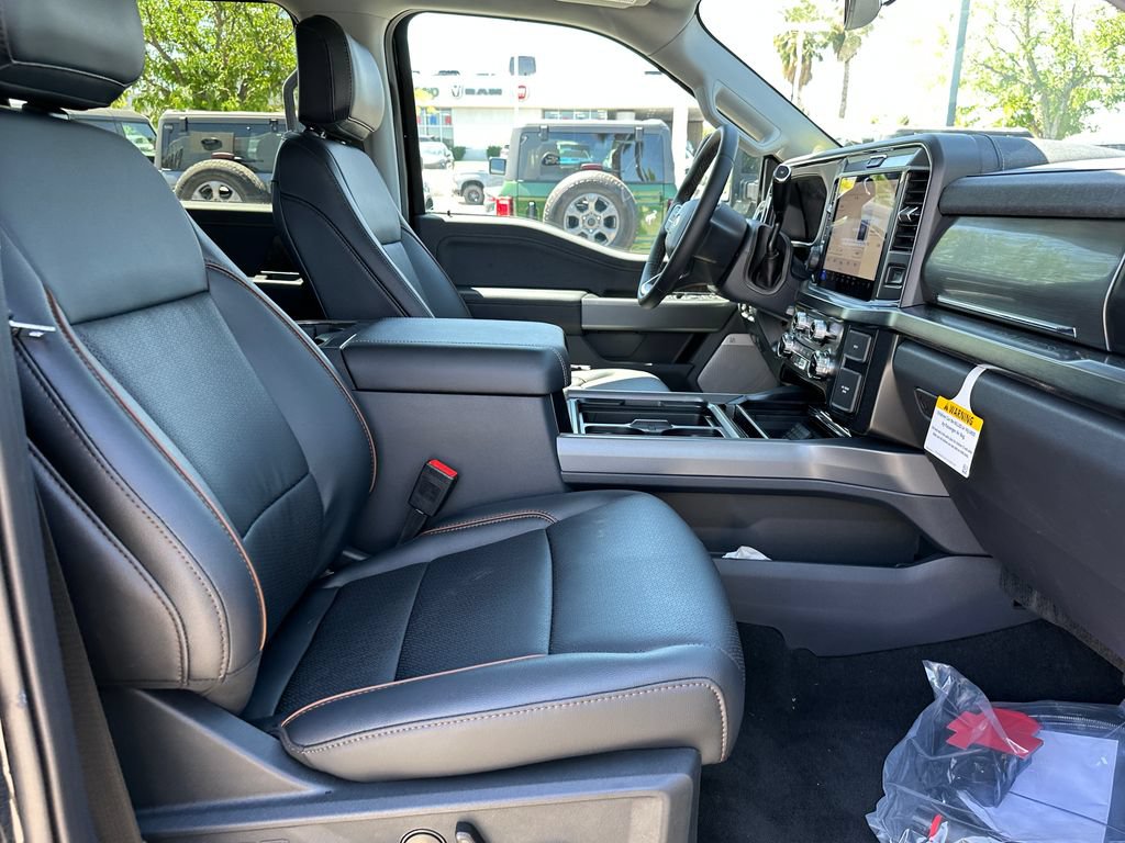 New 2026 Ford F350 Lariat w/ Black Appearance Package AWD/4WD image 17
