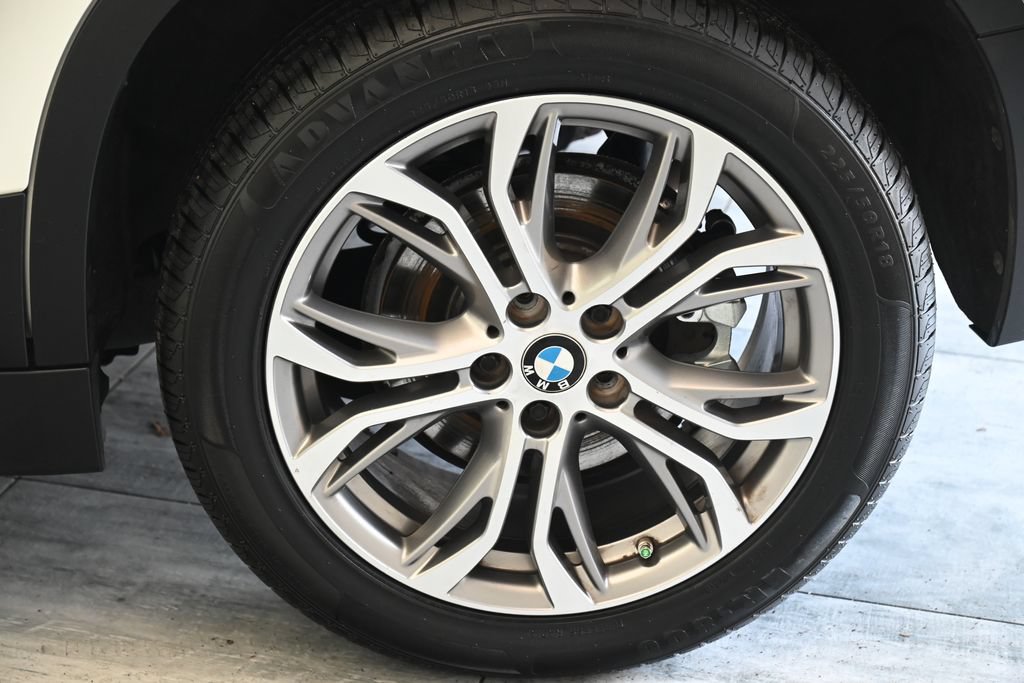 Used 2022 BMW X2 xDrive28i w/ Convenience Package AWD/4WD image 11