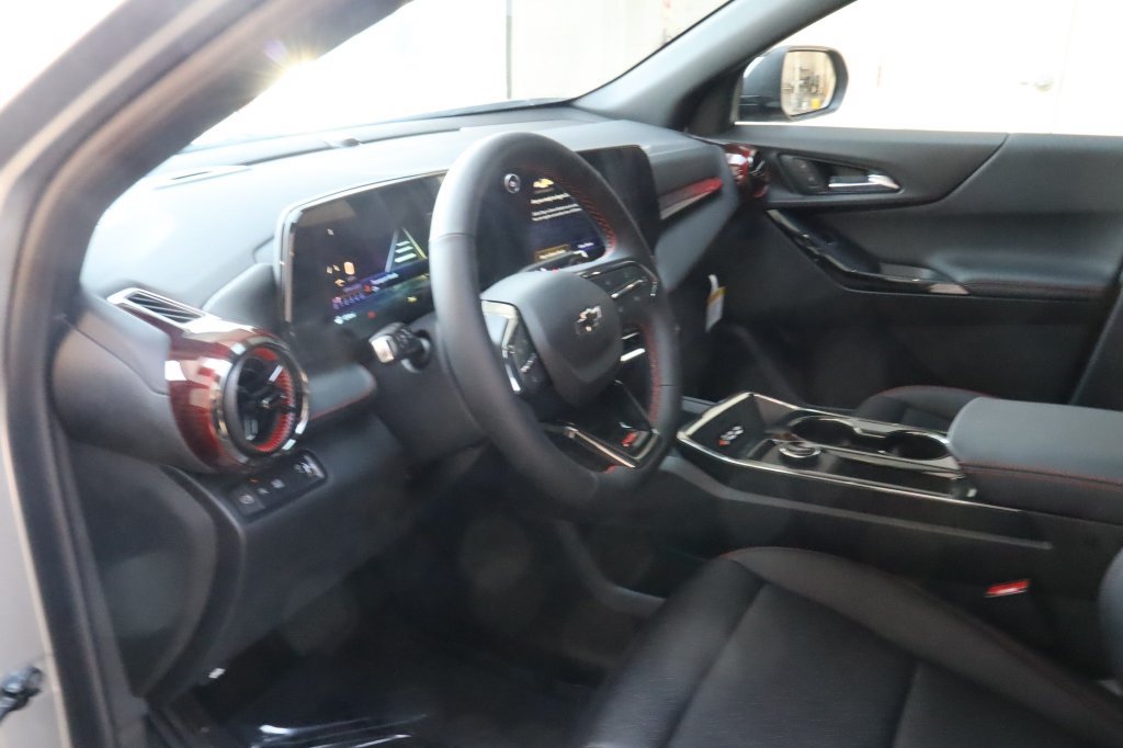 New 2027 Chevrolet Equinox RS w/ Safety and Technology Package FWD image 14