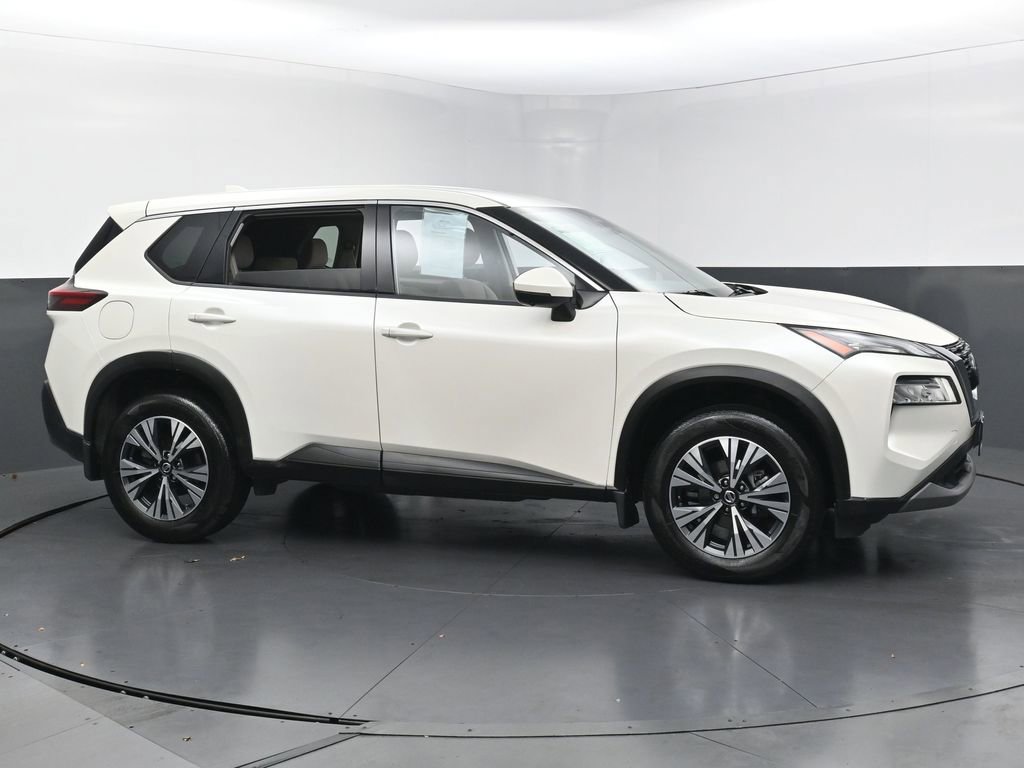 Used 2021 Nissan Rogue SV image 6