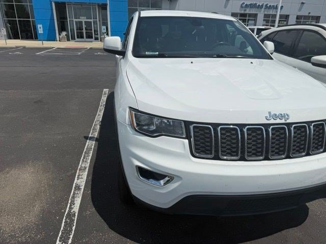 Used 2020 Jeep Grand Cherokee Laredo AWD/4WD image 20