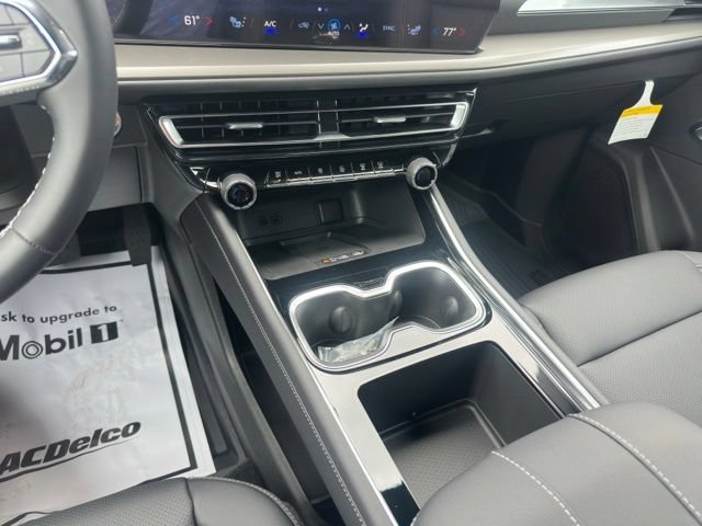 New 2026 Chevrolet Traverse LT w/ Driver Confidence Package AWD/4WD image 24