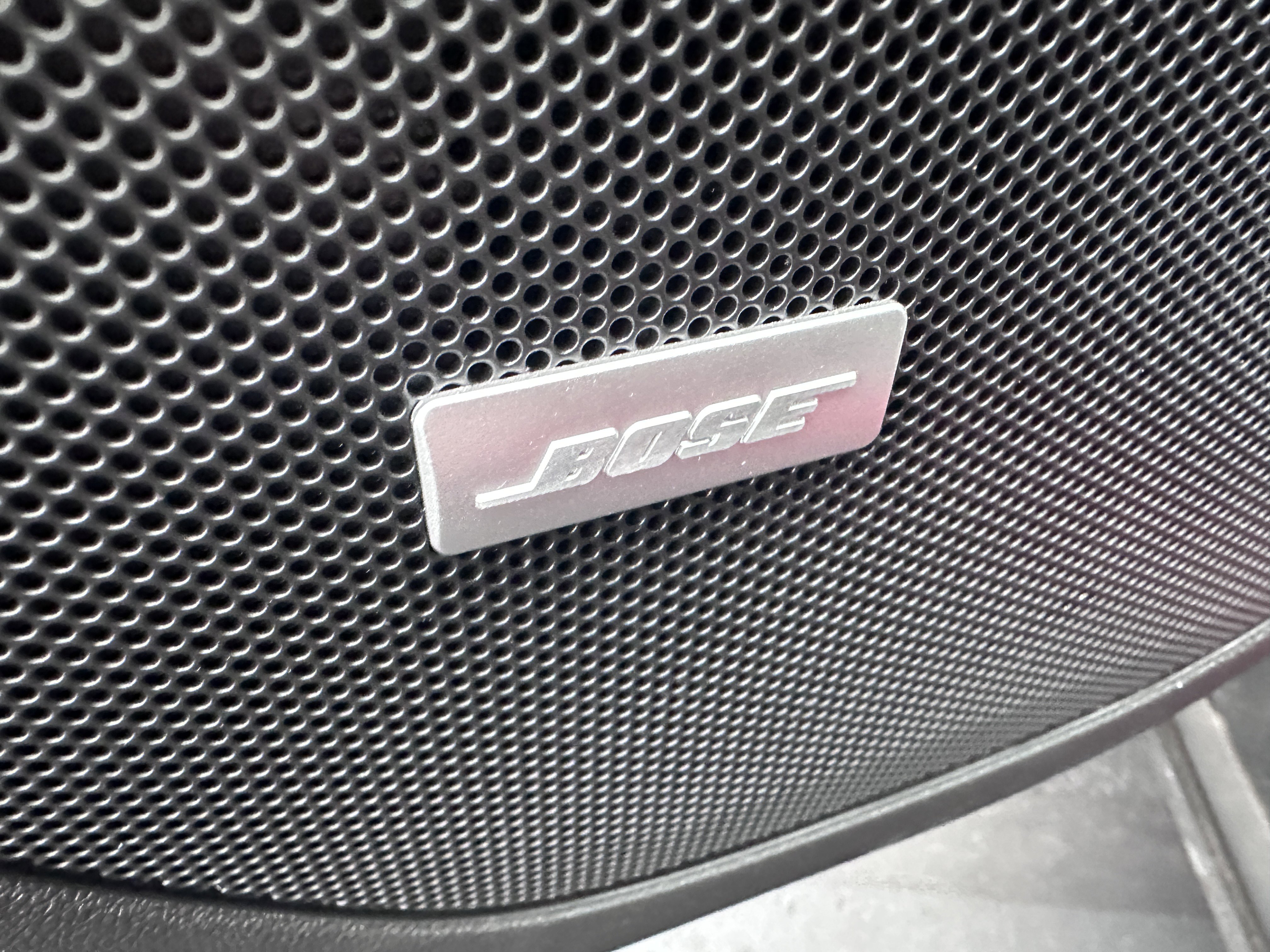 Used 2019 Chevrolet Blazer LT w/ Sun and Wheels Package image 16