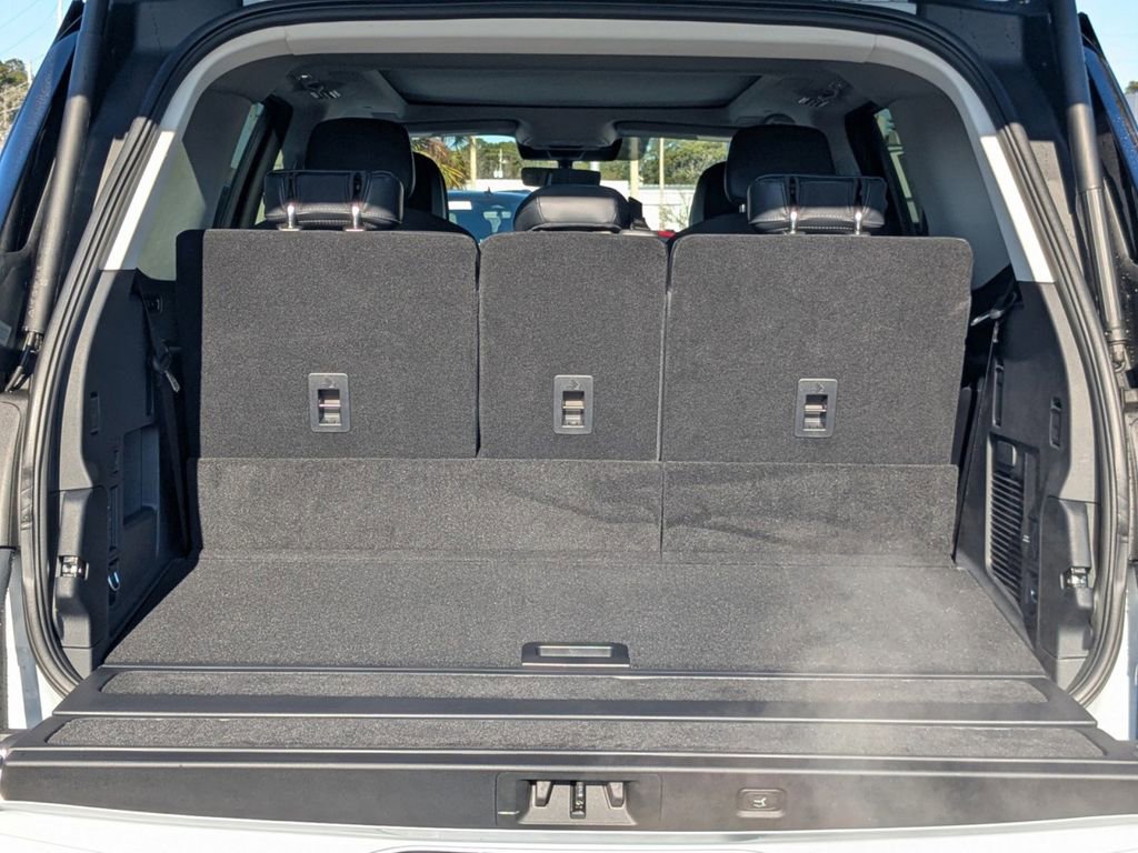 New 2026 Lincoln Navigator Reserve image 13