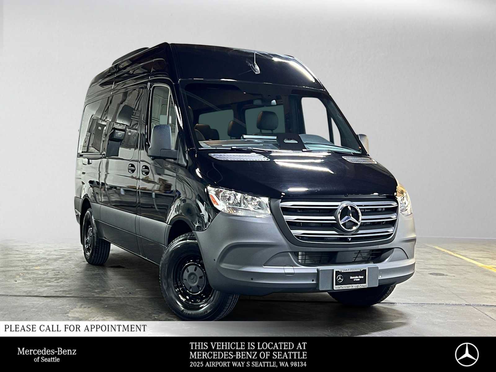 Used 2025 Mercedes-Benz Sprinter 2500 image 1