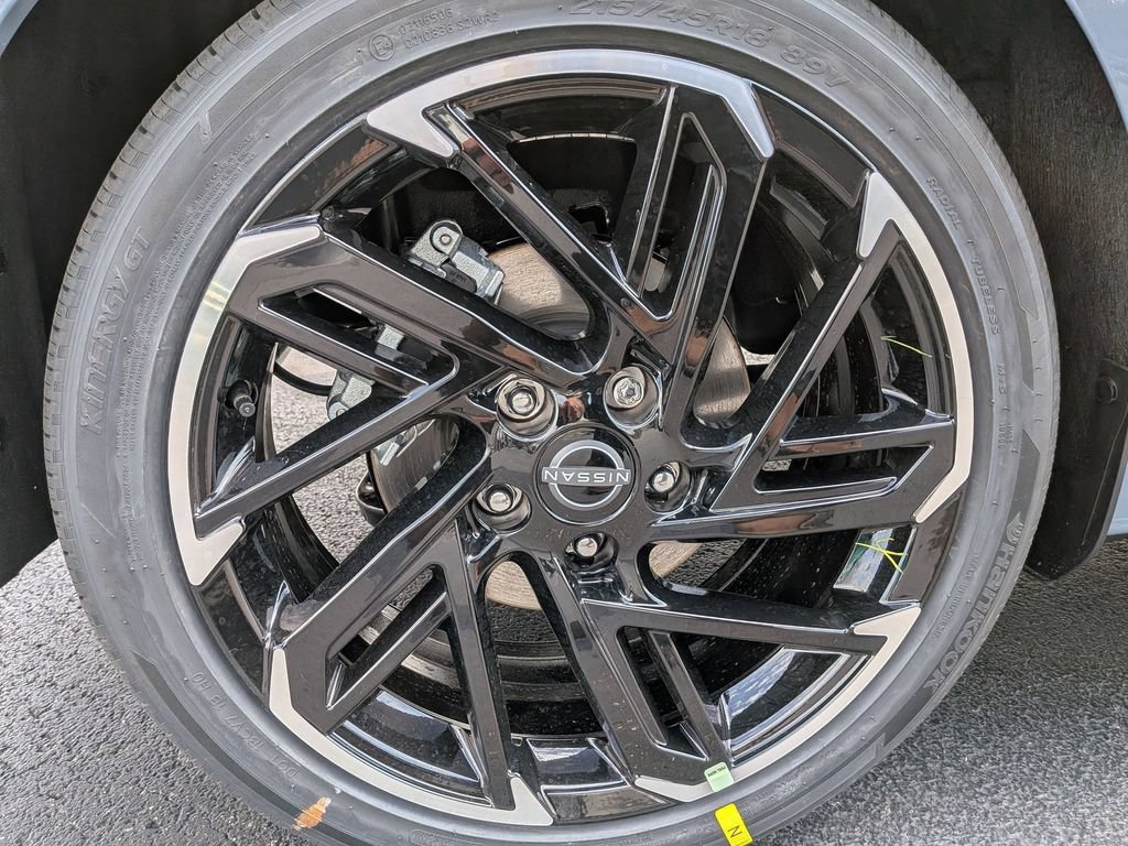 New 2026 Nissan Sentra SR FWD image 25