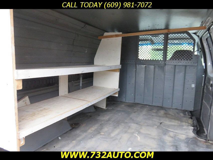 Used 2002 Ford E-150 and Econoline 150 RWD image 22