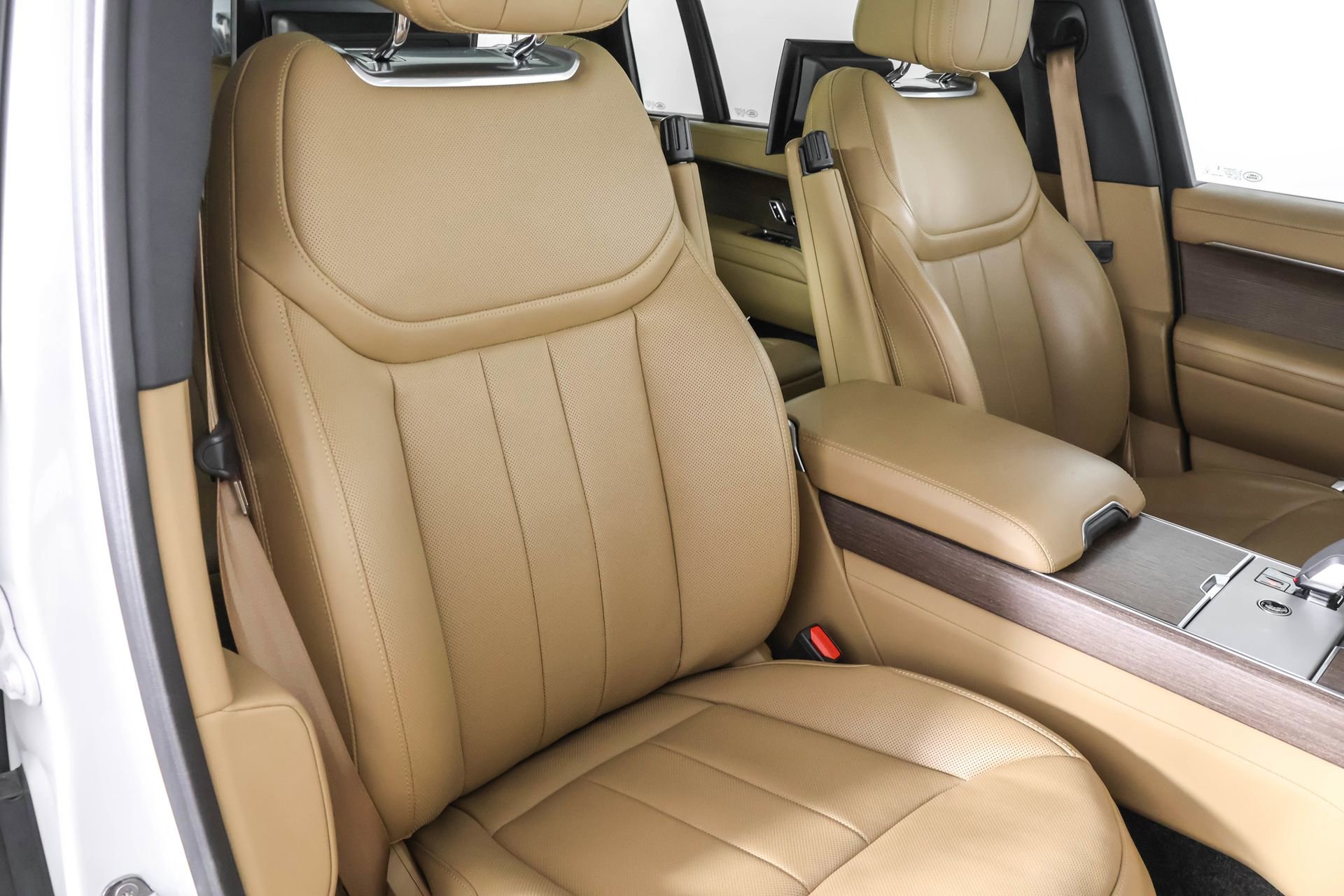 Used 2024 Land Rover Range Rover Long Wheelbase SE image 49