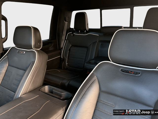 Used 2024 GMC Sierra 2500 AT4X AWD/4WD image 12