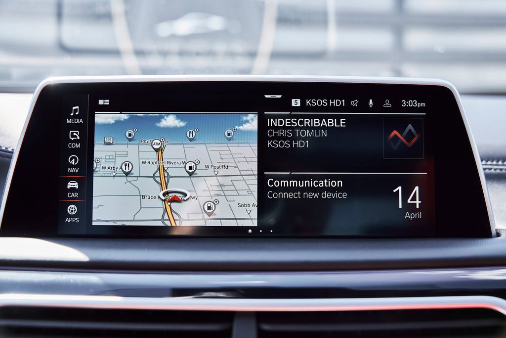 Used 2022 BMW M760i xDrive w/ Luxury Rear Seating Package image 81