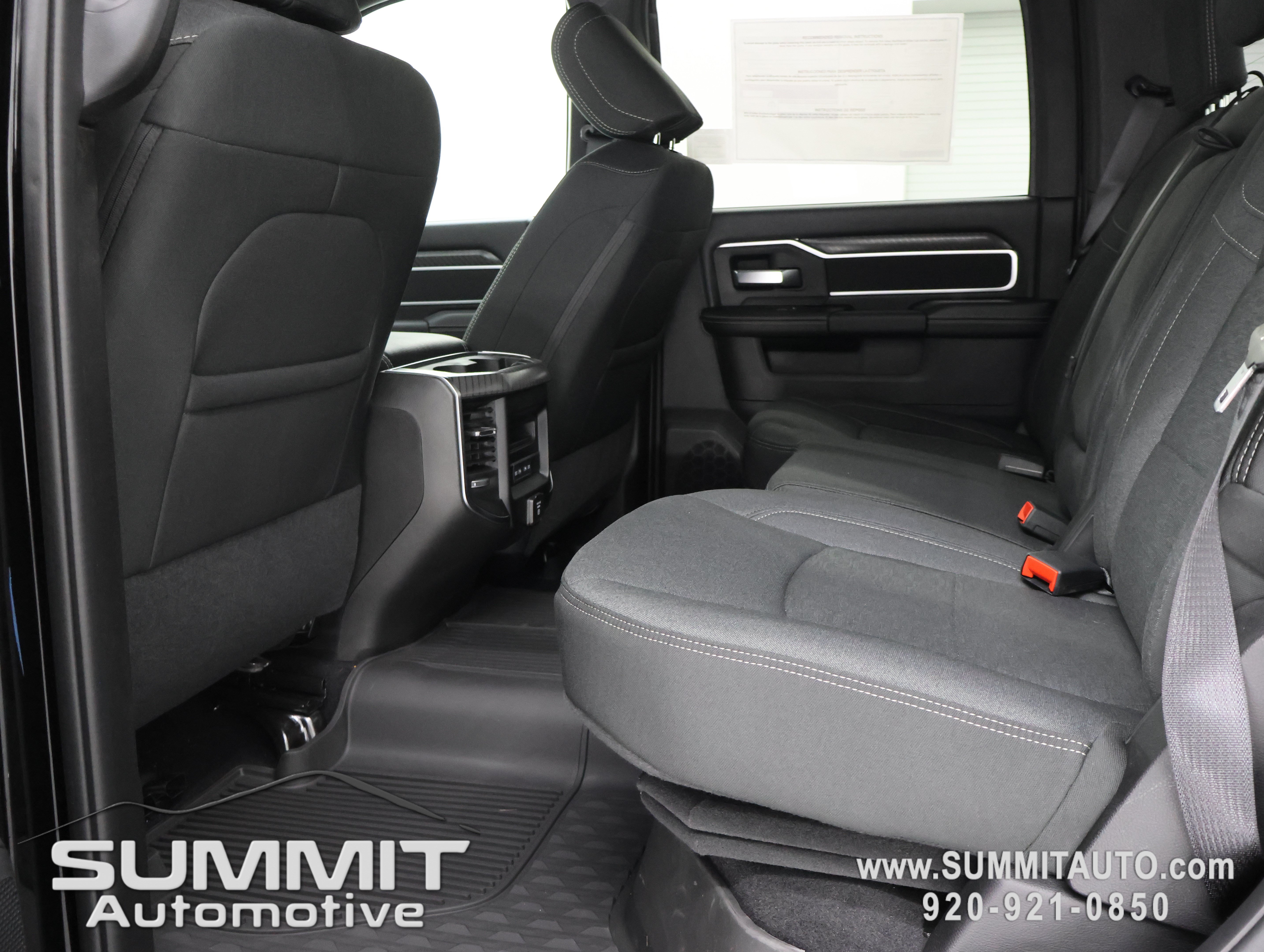 New 2026 RAM 3500 Big Horn AWD/4WD image 9