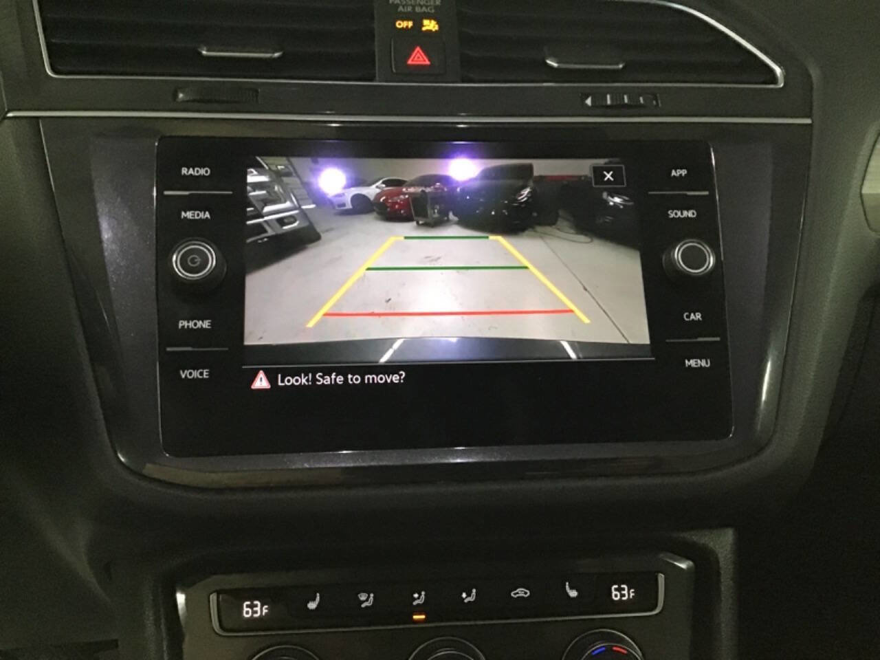 Used 2021 Volkswagen Tiguan SE w/ Panoramic Sunroof Package AWD/4WD image 19