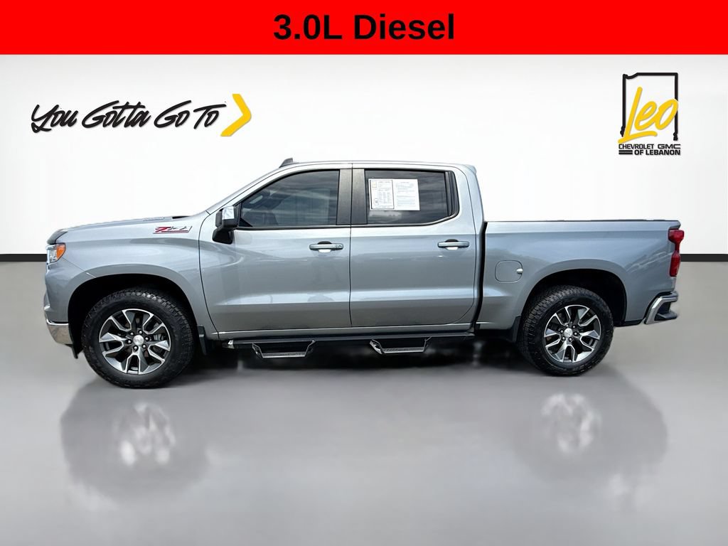 Used 2024 Chevrolet Silverado 1500 LT AWD/4WD image 8