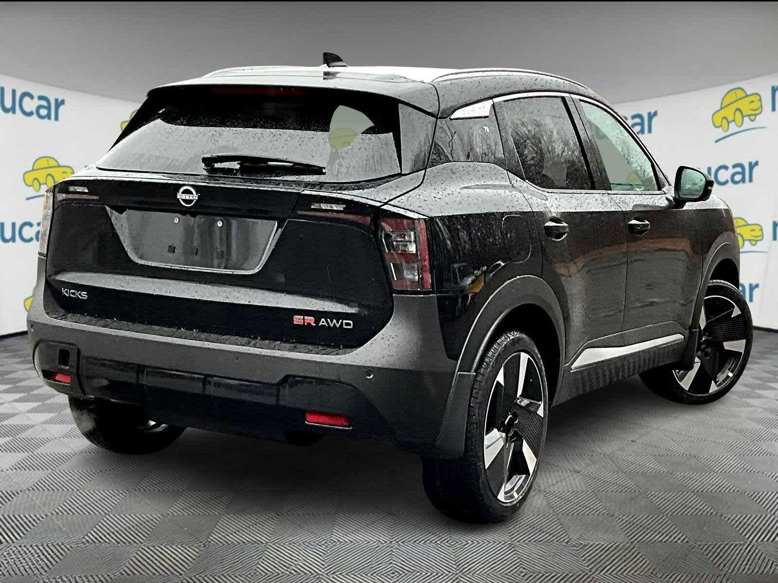 New 2026 Nissan Kicks SR w/ Cold Weather Package image 3