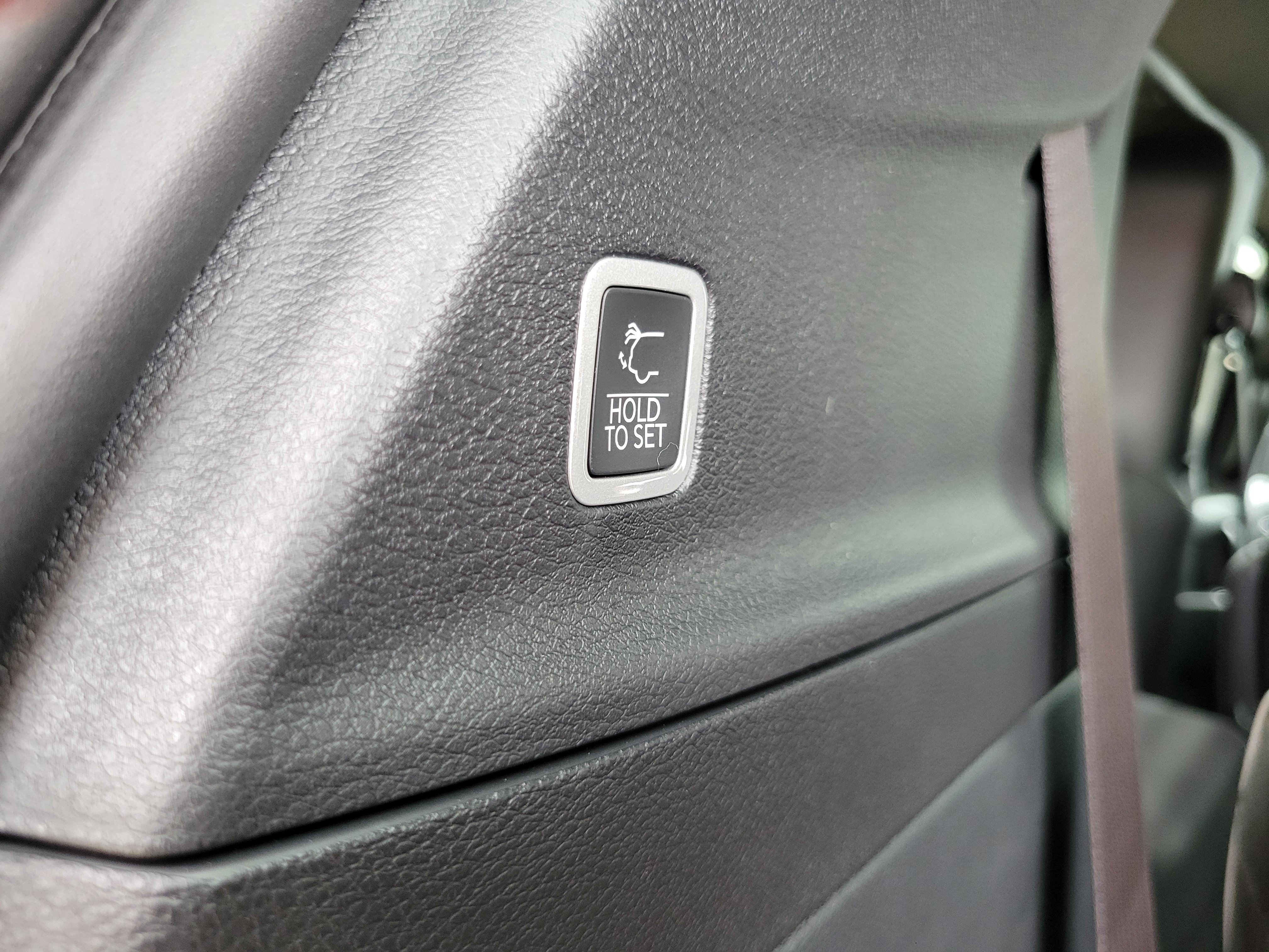 New 2027 Chrysler Pacifica Limited FWD image 22